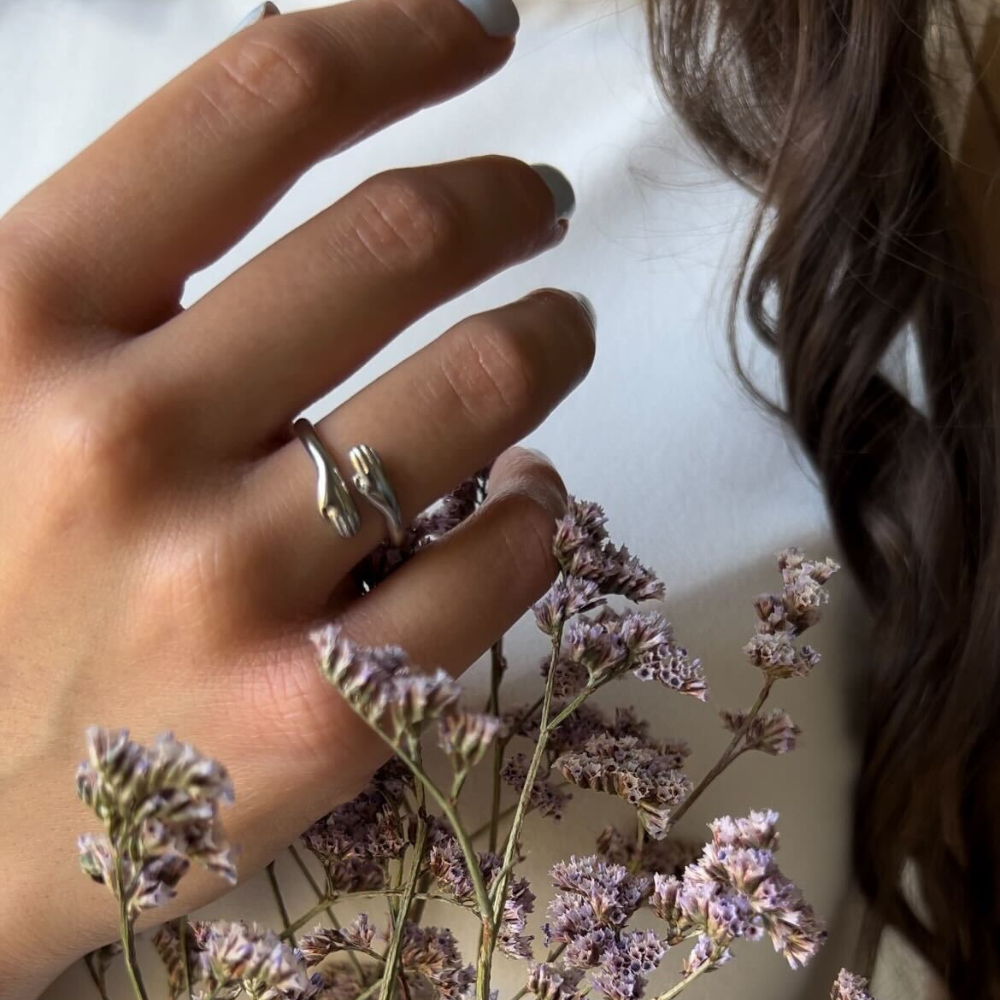 MONORA – PRSTEN VĚČNÉHO OBJETÍ